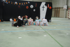 Hallow-042